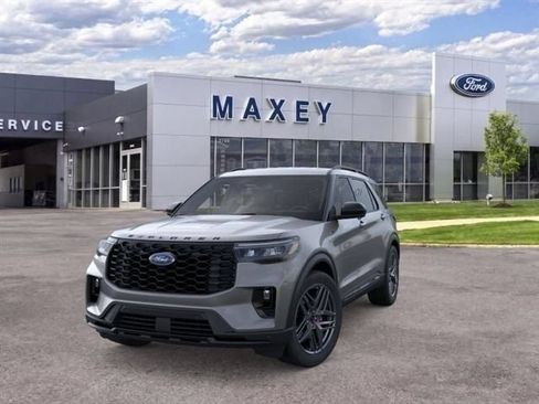 Used 2026 Ford Explorer ST-Line w/ ST-Line Street Pack AWD/4WD image 2