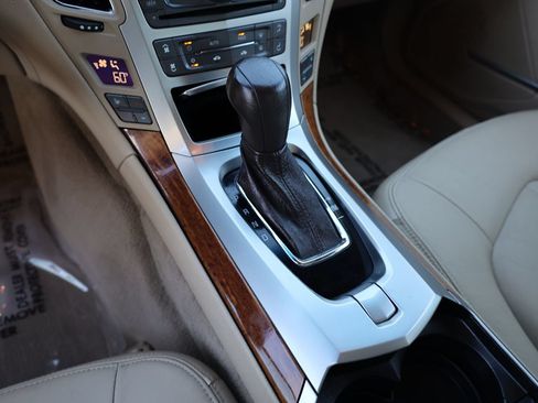 Used 2010 Cadillac CTS Luxury AWD/4WD image 27