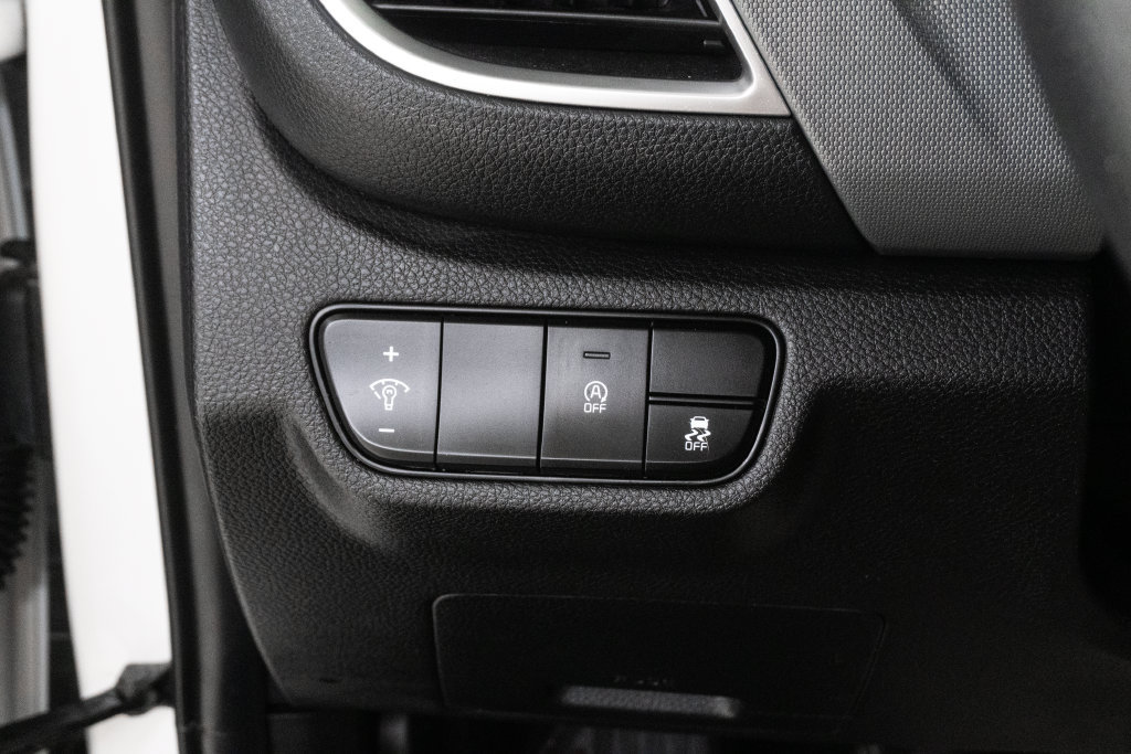 Used 2024 Kia Seltos LX AWD/4WD image 15