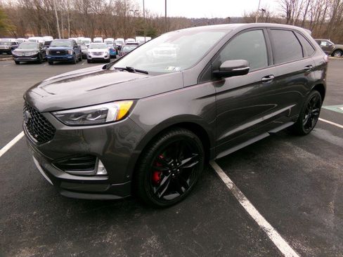 Used 2020 Ford Edge ST w/ Equipment Group 401A image 5