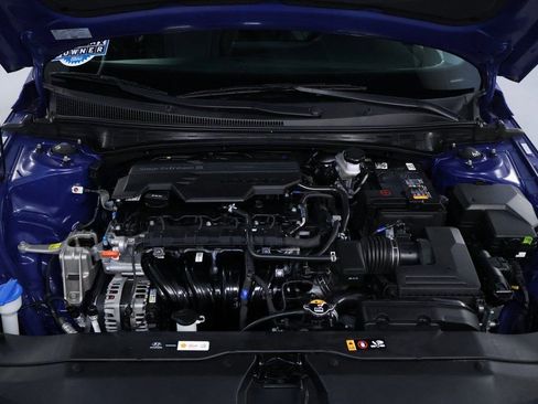 Used 2024 Hyundai Elantra Limited image 34