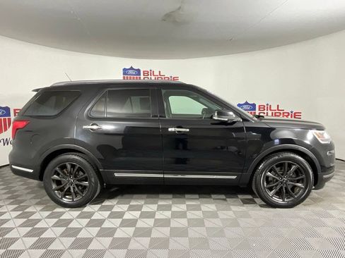 Used 2018 Ford Explorer Limited FWD image 2