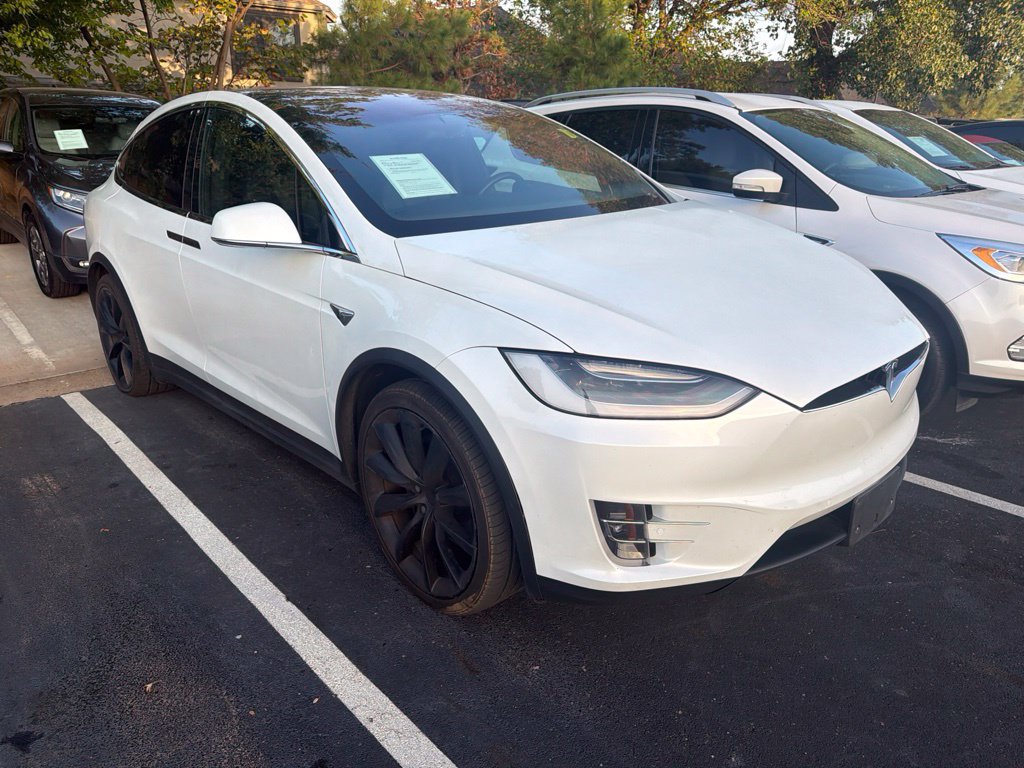 Used 2020 Tesla Model X Long Range AWD/4WD image 2