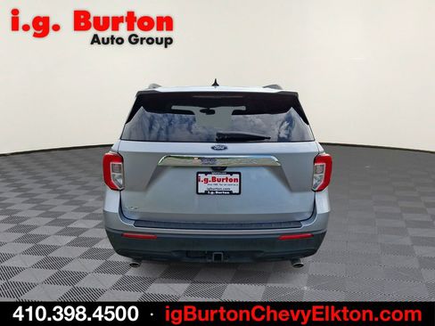Used 2022 Ford Explorer XLT w/ Class IV Trailer Tow Package RWD image 5