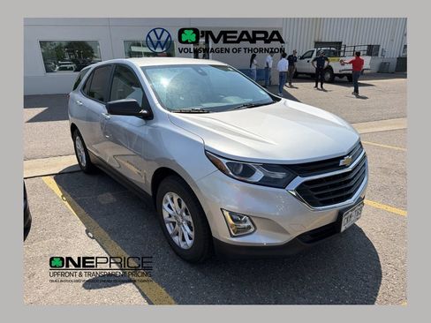 Used 2021 Chevrolet Equinox LS w/ LS Convenience Package FWD image 1