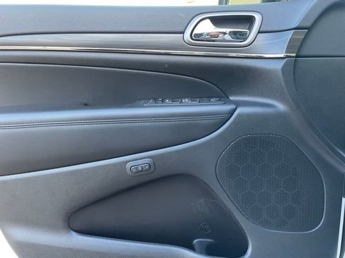 Used 2021 Jeep Grand Cherokee Limited X image 14