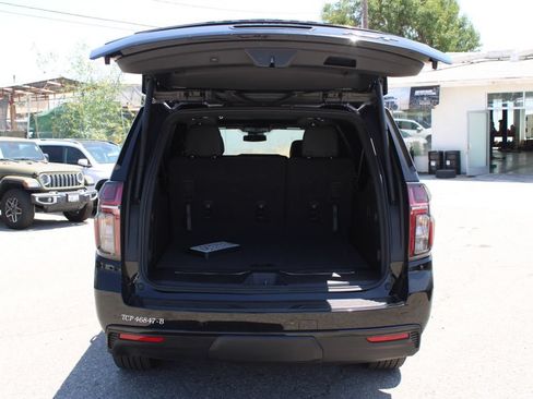 Used 2024 Chevrolet Suburban RST RWD image 11