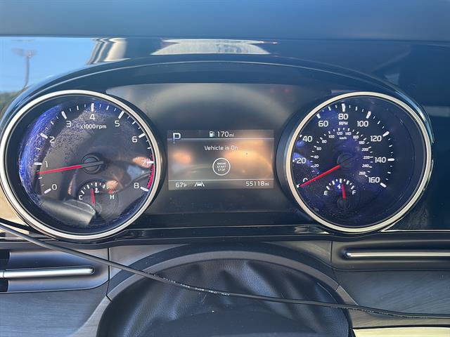 Used 2022 Kia Carnival EX FWD image 4
