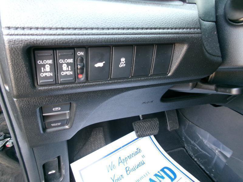 Used 2025 Honda Odyssey Sport-L image 15