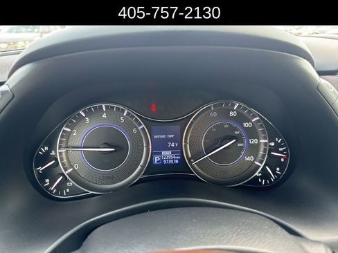 Used 2017 INFINITI QX80 Limited AWD/4WD image 6