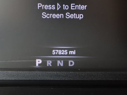 Used 2022 RAM 1500 Classic SLT w/ Electronics Group AWD/4WD image 14