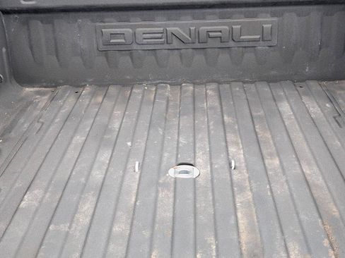 Used 2015 GMC Sierra 2500 Denali AWD/4WD image 26
