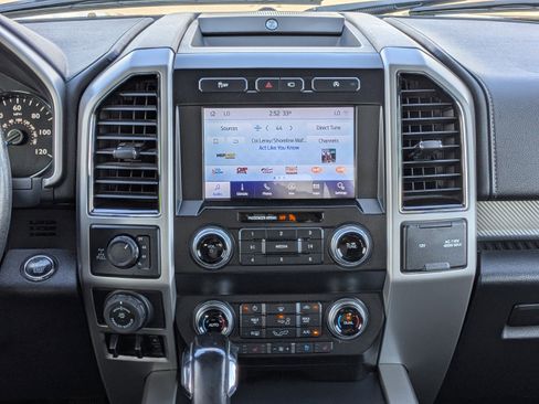 Used 2020 Ford F150 Lariat w/ Equipment Group 502A Luxury image 18