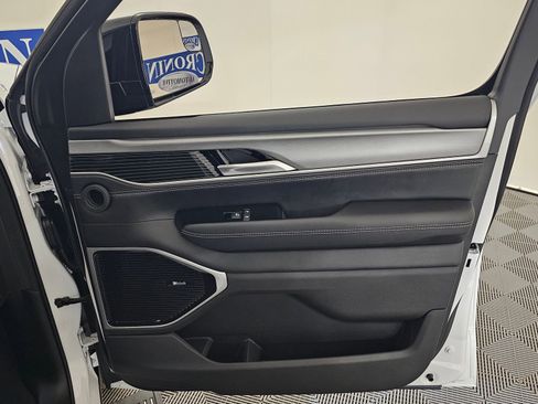 New 2026 Jeep Grand Wagoneer Limited image 36