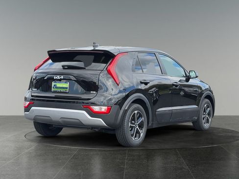 Used 2025 Kia Niro LX FWD image 9