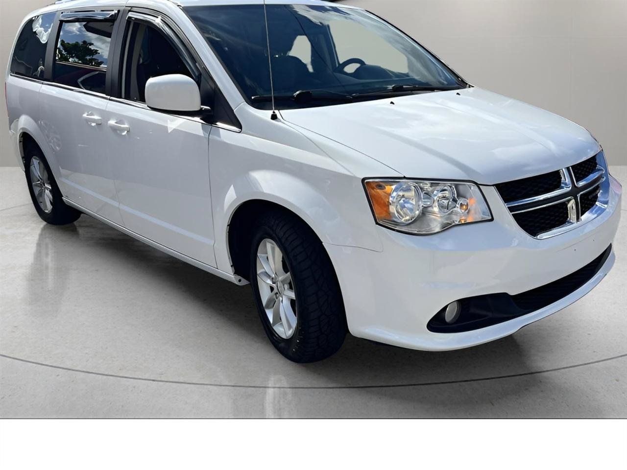 Used 2020 Dodge Grand Caravan SXT FWD image 4