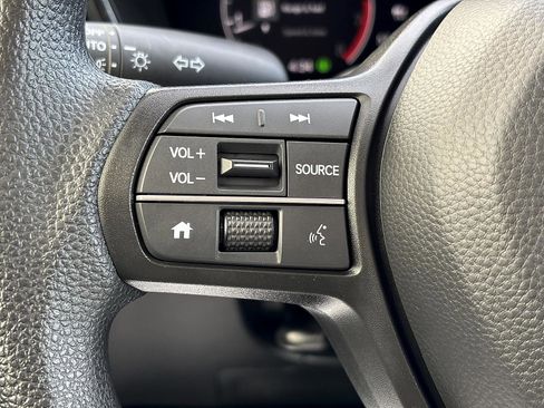 Certified 2025 Honda CR-V EX image 29