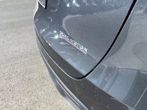 Used 2022 Tesla Model Y Performance AWD/4WD image 19