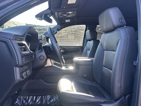 Used 2023 Chevrolet Tahoe Z71 w/ Luxury Package AWD/4WD image 13