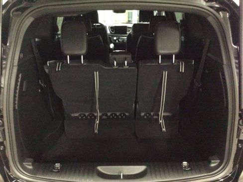 New 2026 Chrysler Pacifica Limited w/ S Appearance Package image 5