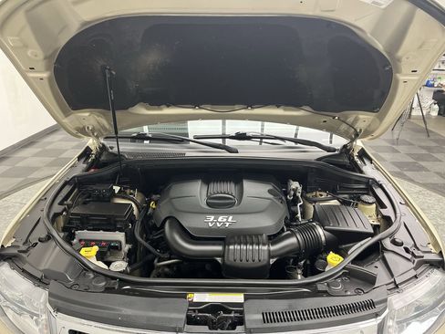 Used 2012 Jeep Grand Cherokee Overland image 28