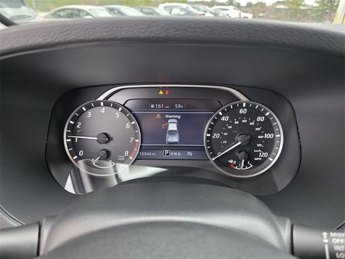 Used 2024 Nissan Frontier SV image 15