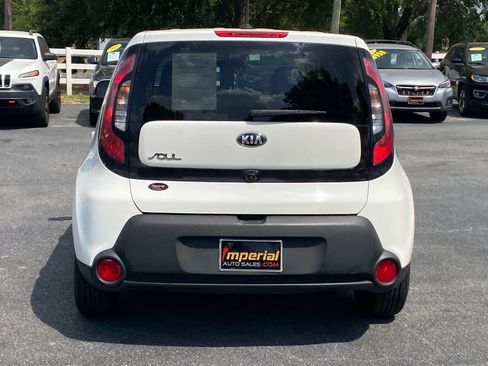 Used 2016 Kia Soul w/ Convenience Package FWD image 8