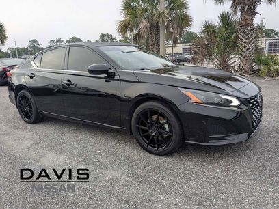 Used 2023 Nissan Altima 2.5 SR w/ SR Premium Package