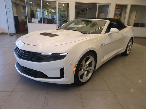 Used 2022 Chevrolet Camaro LT RWD image 10