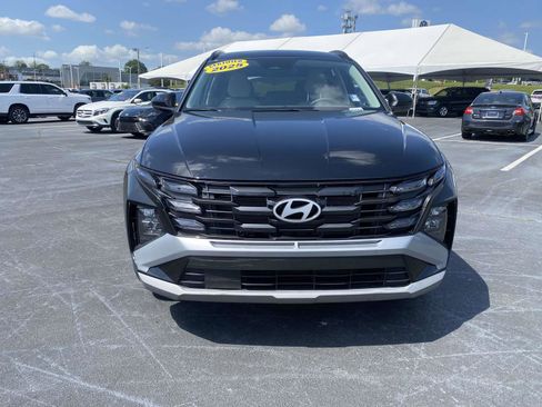 Used 2025 Hyundai Tucson SEL FWD image 2