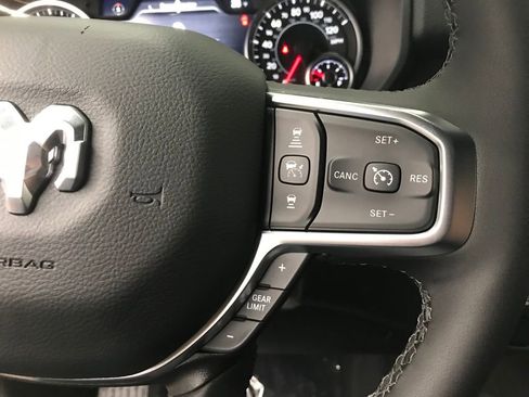 New 2026 RAM 1500 4x4 Crew Cab image 16