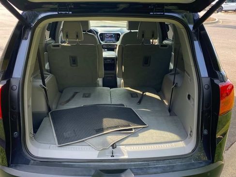 Used 2019 GMC Acadia SLT FWD image 29
