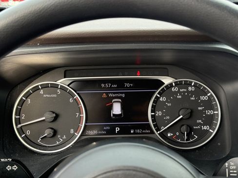 Used 2021 Nissan Rogue S image 17