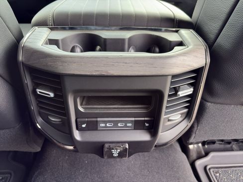 New 2026 RAM 2500 Limited AWD/4WD image 25