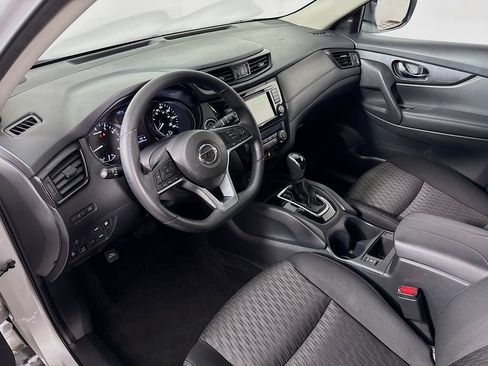 Used 2018 Nissan Rogue SV w/ Premium Package AWD/4WD image 8
