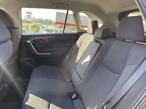 Certified 2024 Toyota RAV4 LE AWD/4WD image 13