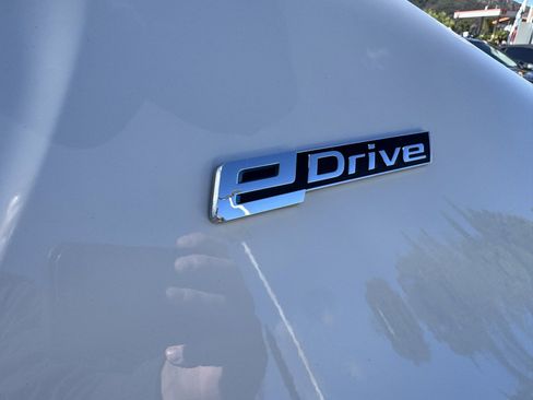 Used 2018 BMW 530e w/ M Sport Package 2 image 8