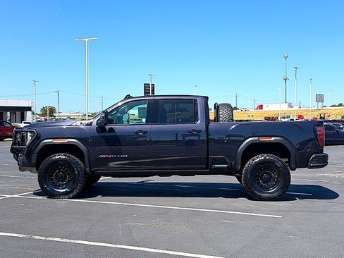 New 2026 GMC Sierra 2500 AT4X w/ AT4X AEV Edition AWD/4WD image 7