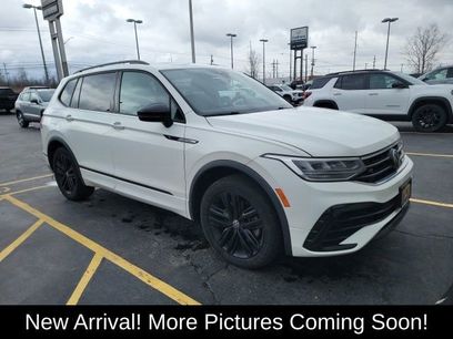 Used 2022 Volkswagen Tiguan SE R-Line