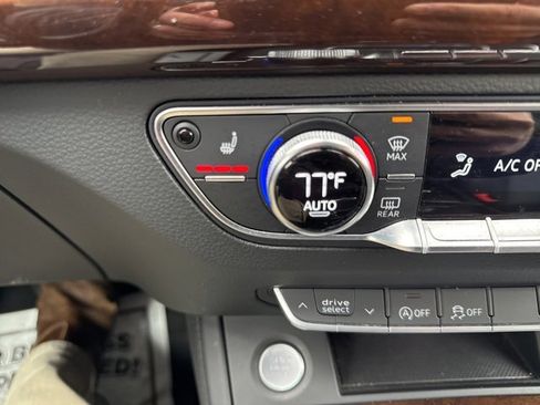 Used 2020 Audi Q5 2.0T Premium Plus w/ Premium Plus Package image 40