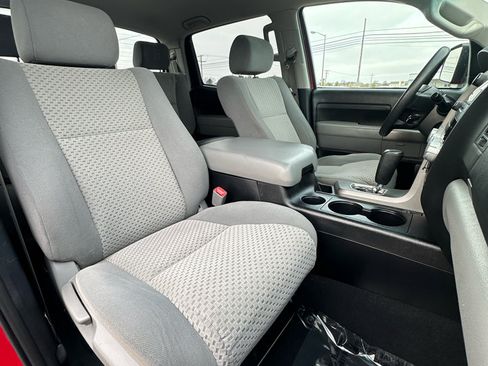 Used 2012 Toyota Tundra 4x4 CrewMax image 50