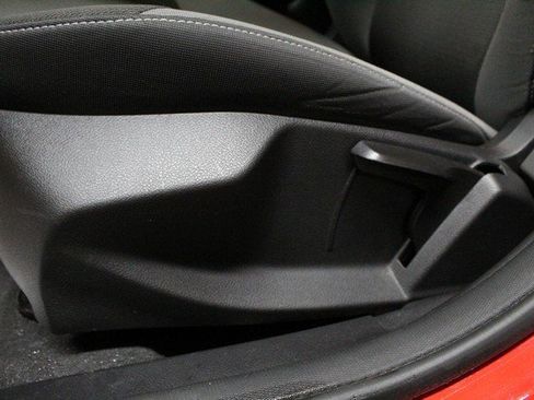 Used 2013 Ford Focus SE image 17