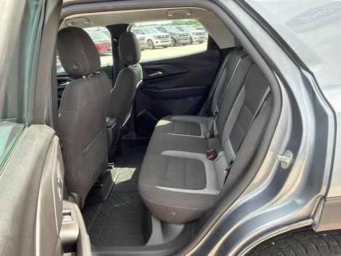 Used 2021 Chevrolet TrailBlazer LS w/ LPO, Blackout Package FWD image 19