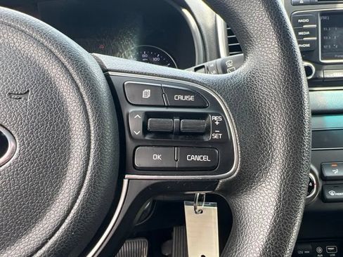 Used 2019 Kia Sportage LX FWD image 16