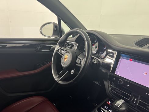 Certified 2024 Porsche Macan Turbo AWD/4WD image 12