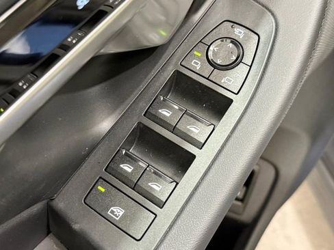 Used 2024 BMW 530i xDrive w/ Premium Package AWD/4WD image 20