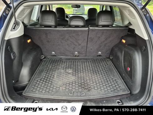 Used 2019 Jeep Compass High Altitude AWD/4WD image 24