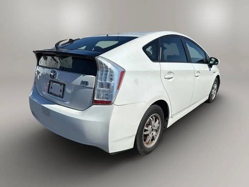 Used 2011 Toyota Prius Two w/ Preferred Accessory Pkg FWD image 7