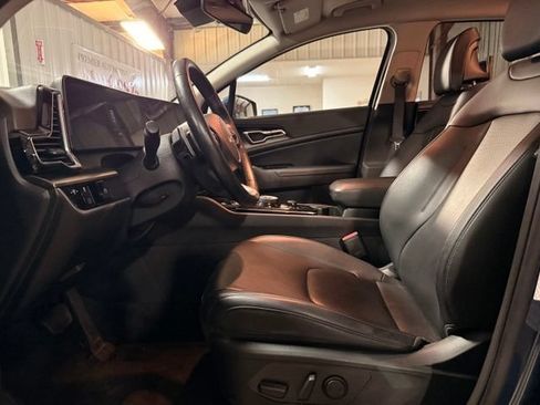 Used 2023 Kia Sportage EX AWD/4WD image 12