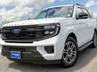 Used 2025 Ford Expedition Active